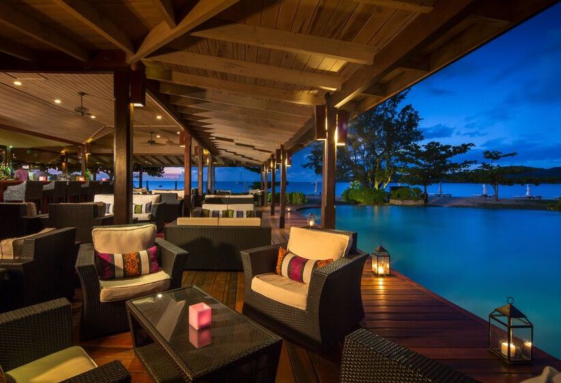 هتل Hermitage Bay All Inclusive