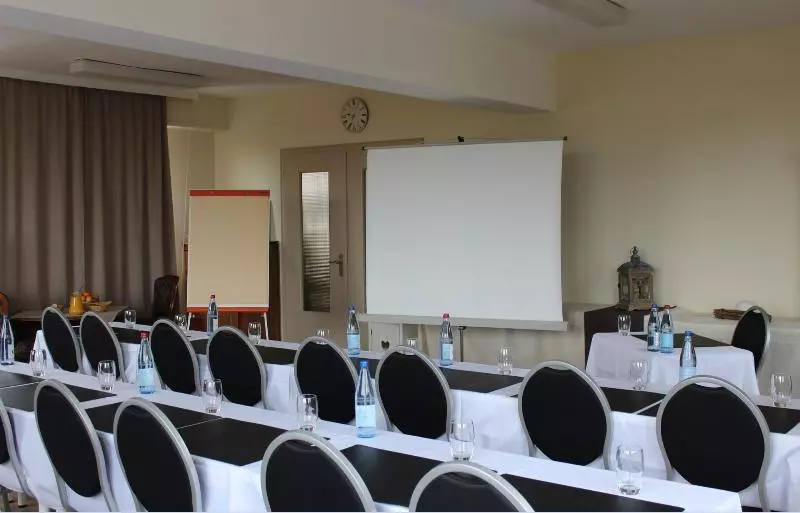 Отель Hôtel Restaurant Le Kastelberg, The Originals Boutique