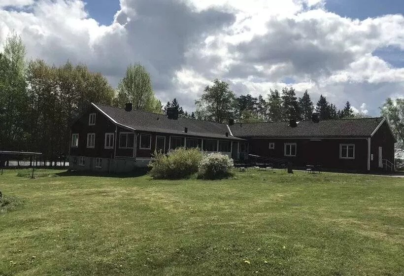 Отель Kronobergshed Vandrarhem Och Kursgård