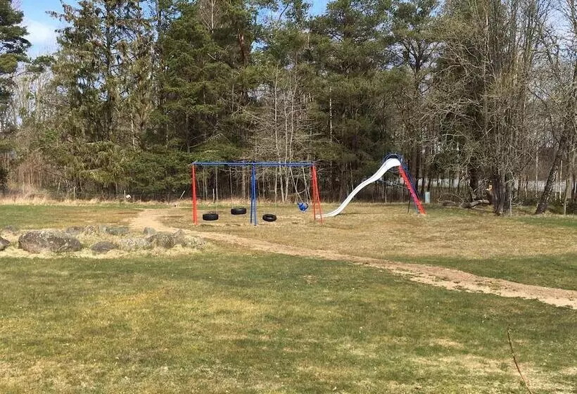 Отель Kronobergshed Vandrarhem Och Kursgård