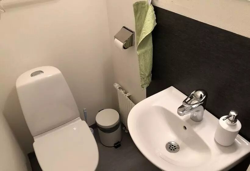 Отель Kronobergshed Vandrarhem Och Kursgård