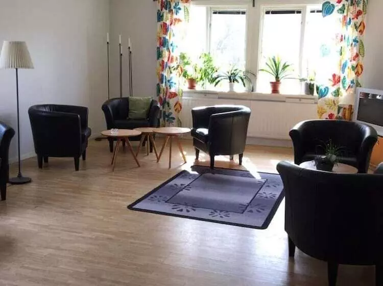 Отель Kronobergshed Vandrarhem Och Kursgård