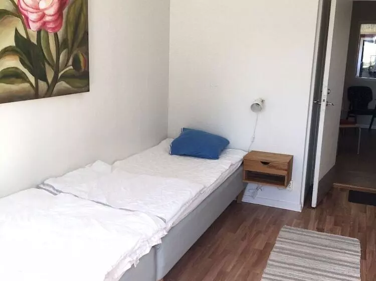 Отель Kronobergshed Vandrarhem Och Kursgård