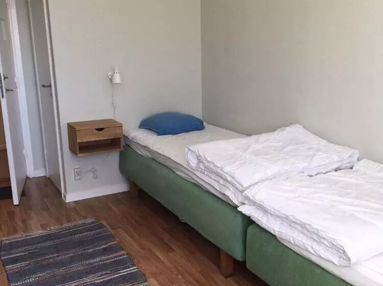 Отель Kronobergshed Vandrarhem Och Kursgård