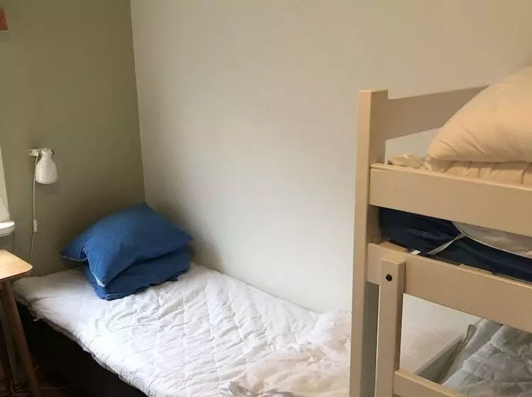 Отель Kronobergshed Vandrarhem Och Kursgård