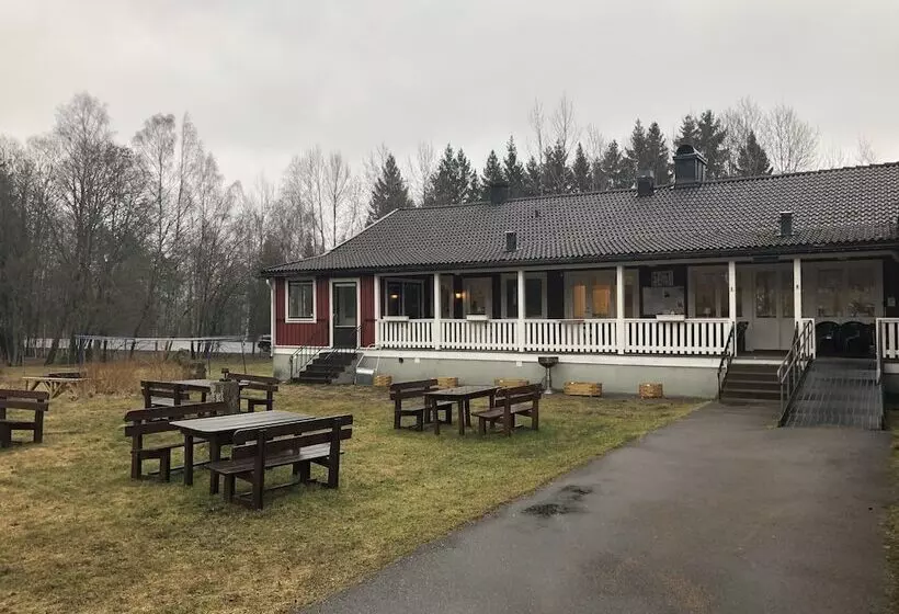 Отель Kronobergshed Vandrarhem Och Kursgård