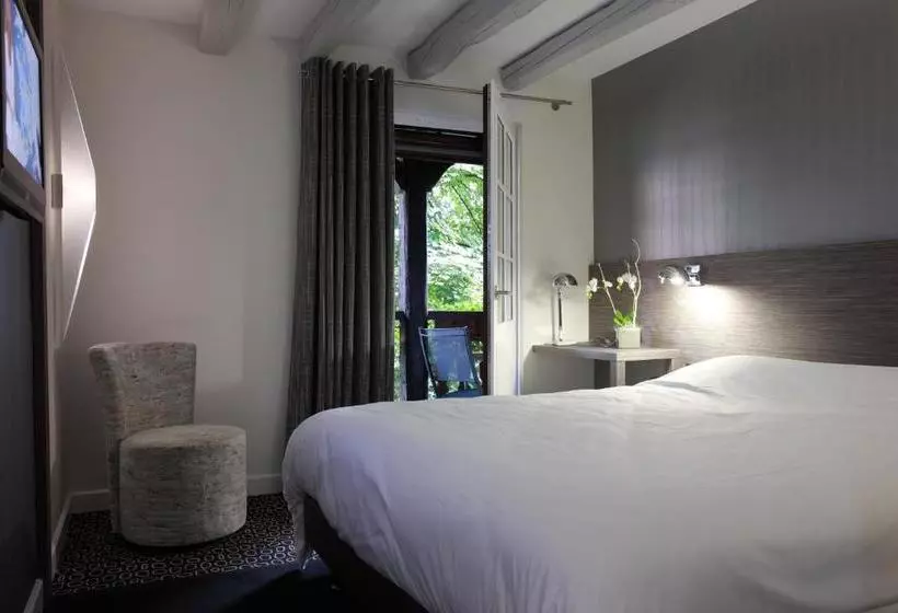 Отель Restaurant Père Benoît