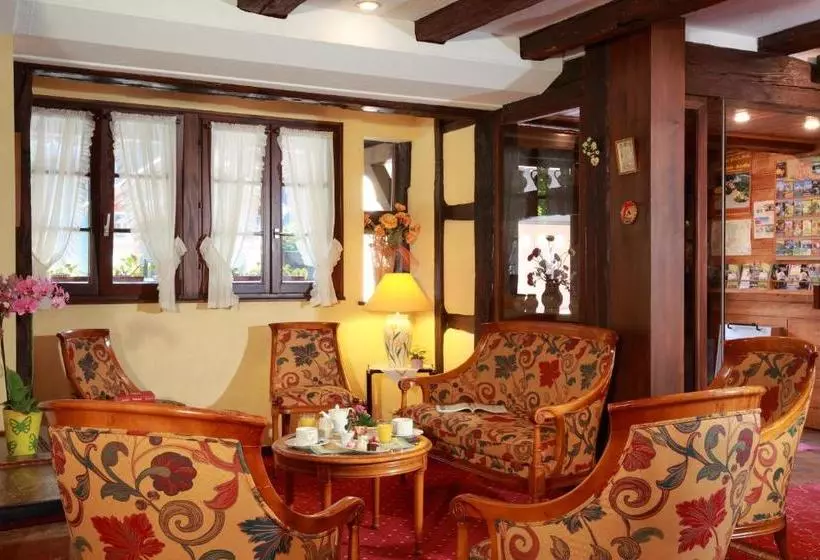 Отель Restaurant Père Benoît