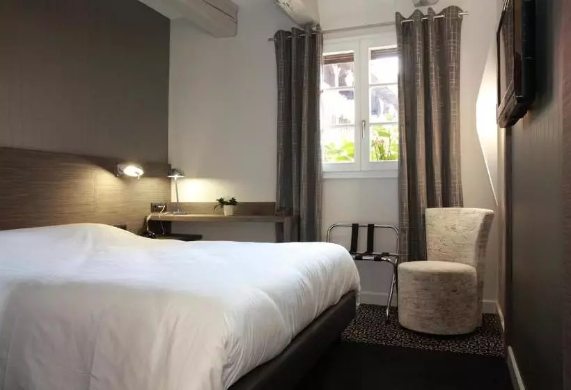 Отель Restaurant Père Benoît