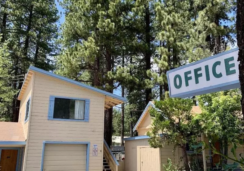 فندق Stevenson’s Inn