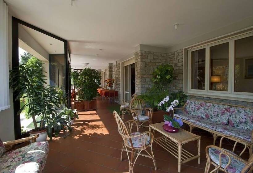 בית מלון כפרי Versilia