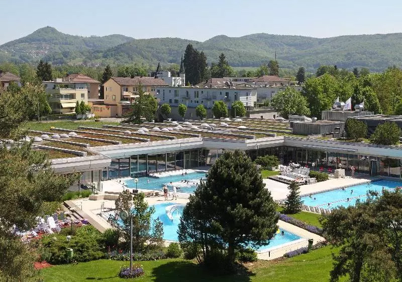 Отель Wellness  Tenedo  Thermalquellen Resort Bad Zurzach