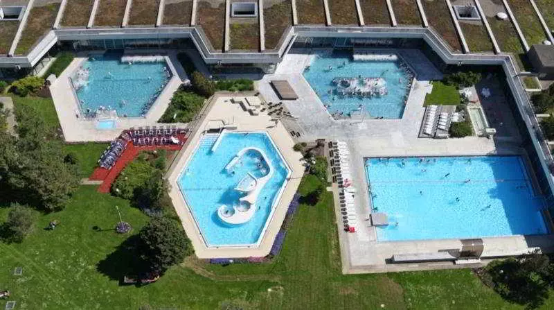 Отель Wellness  Tenedo  Thermalquellen Resort Bad Zurzach