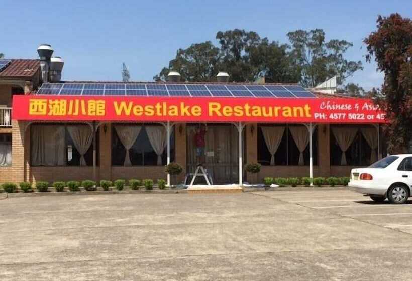 Alexander The Great Motel