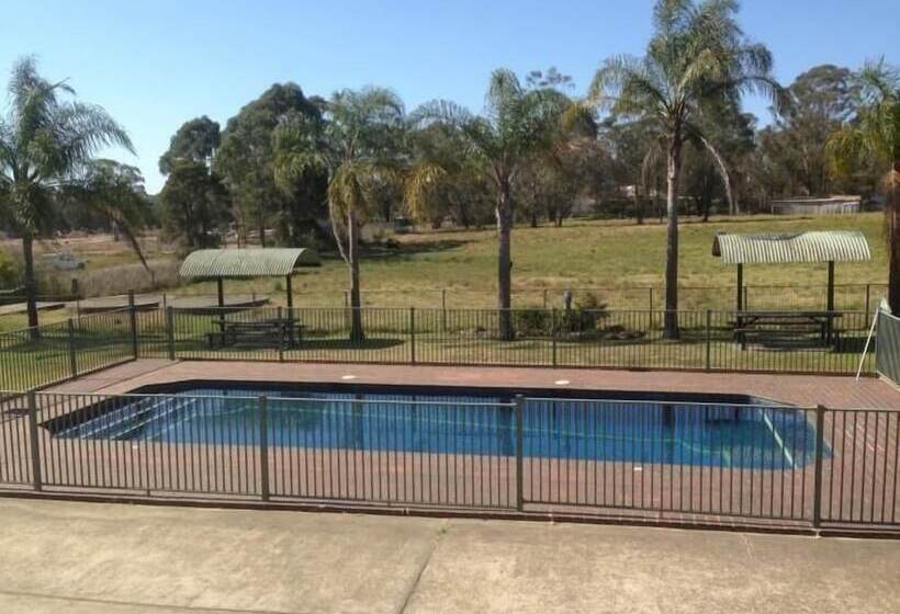 Alexander The Great Motel