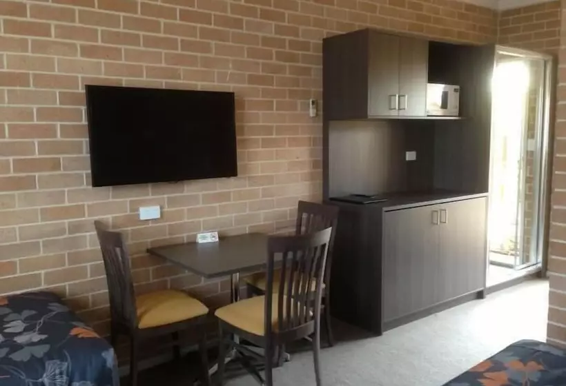 Alexander The Great Motel