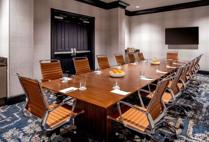 Отель Hyatt Centric French Quarter