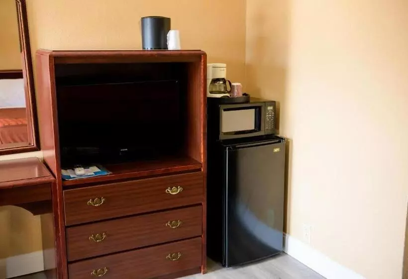 فندق Kings Inn Hot Springs