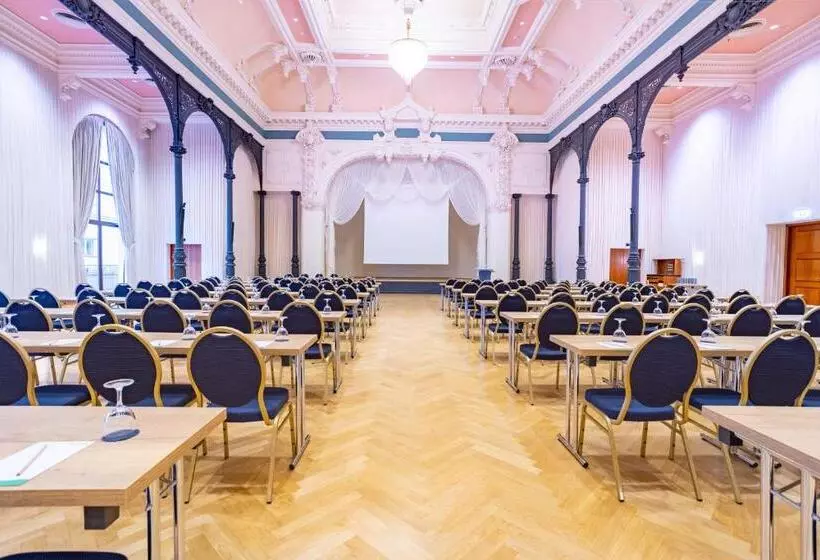 Mightytwice Hotel Dresden