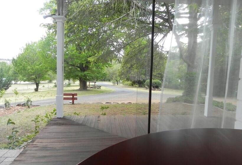 Hotel Moore Park Inn