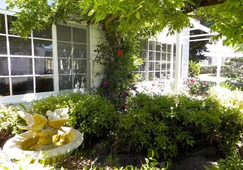 호텔 Moore Park Inn