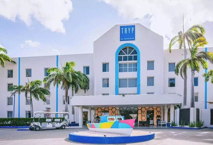 هتل Tryp by Wyndham Aruba - Adults Only