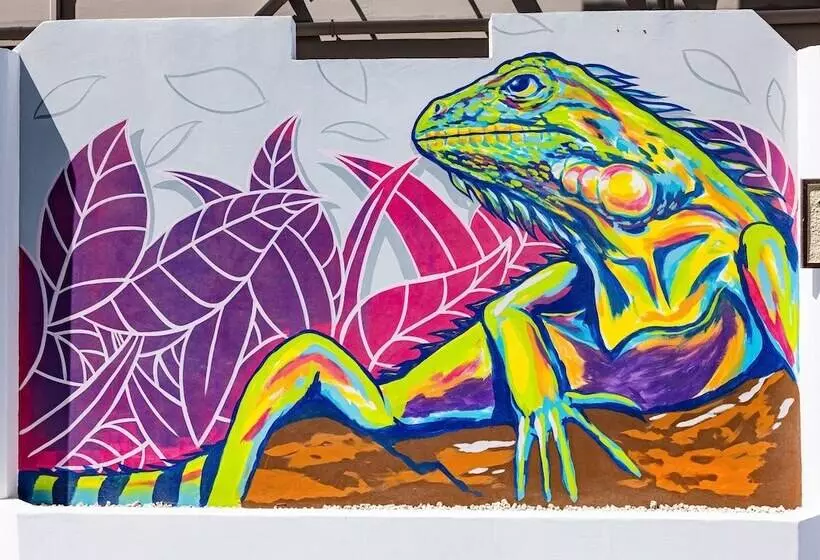 هتل Tryp by Wyndham Aruba - Adults Only