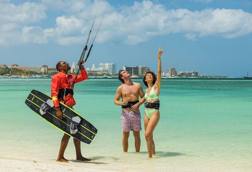 هتل Tryp by Wyndham Aruba - Adults Only