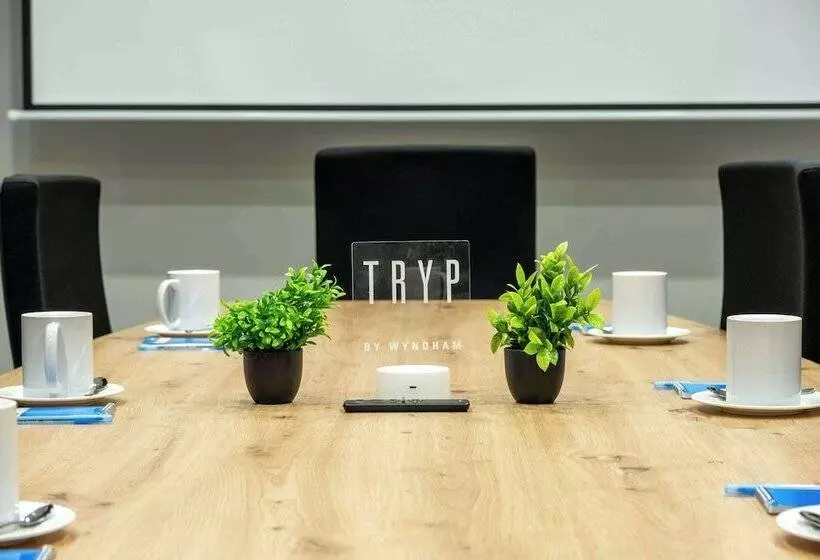 هتل Tryp by Wyndham Aruba - Adults Only