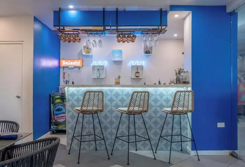 هتل Tryp by Wyndham Aruba - Adults Only