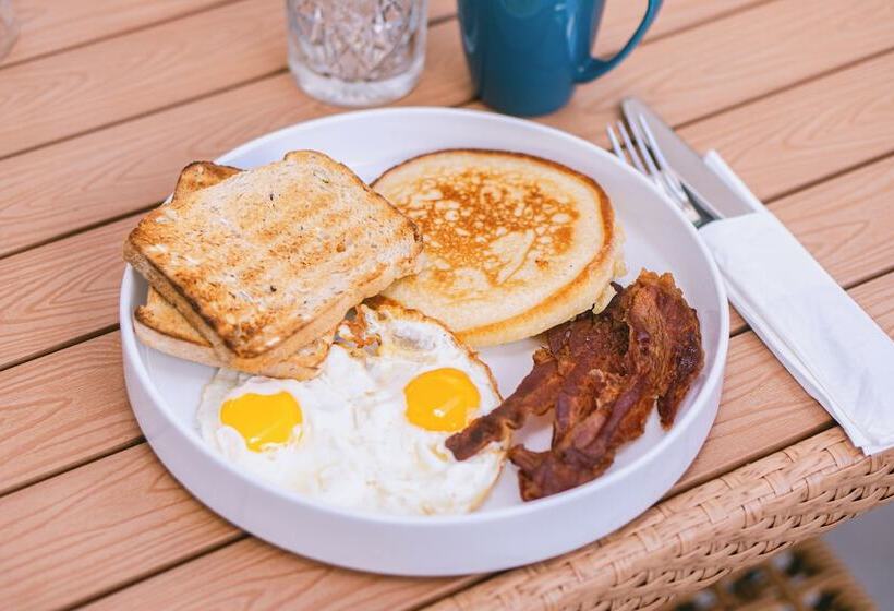 هتل Tryp by Wyndham Aruba - Adults Only