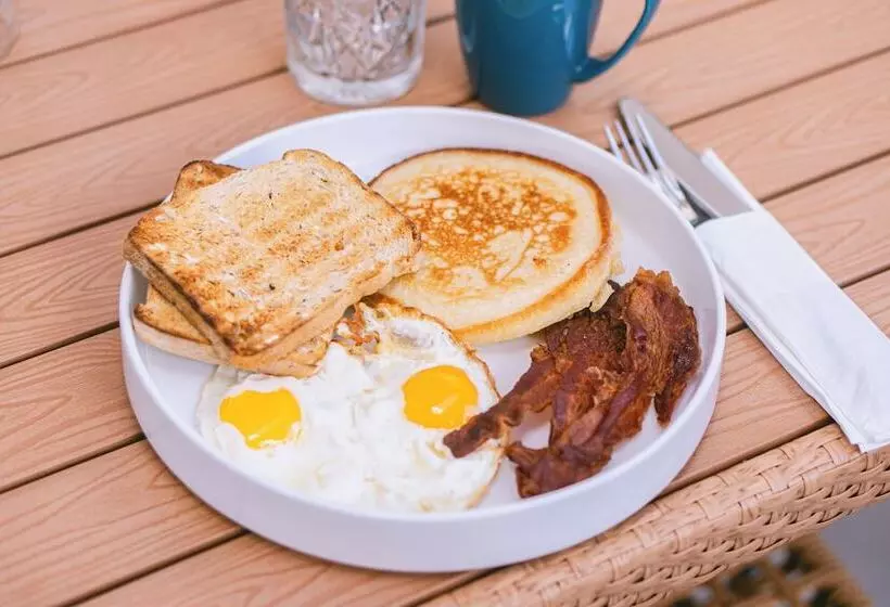 هتل Tryp by Wyndham Aruba - Adults Only