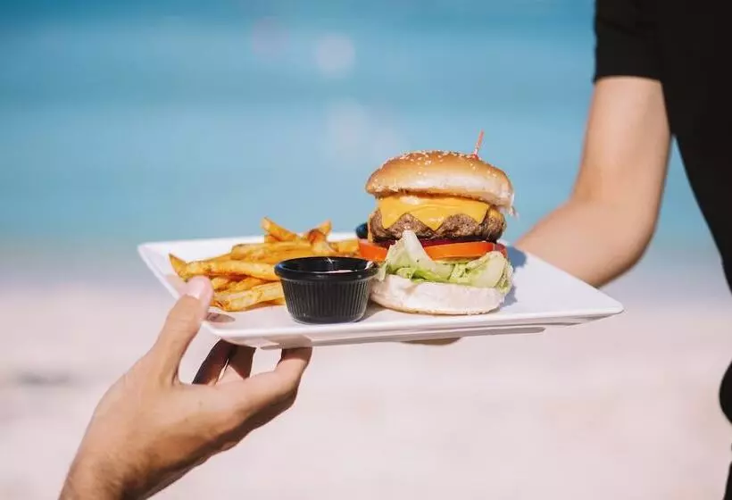 هتل Tryp by Wyndham Aruba - Adults Only