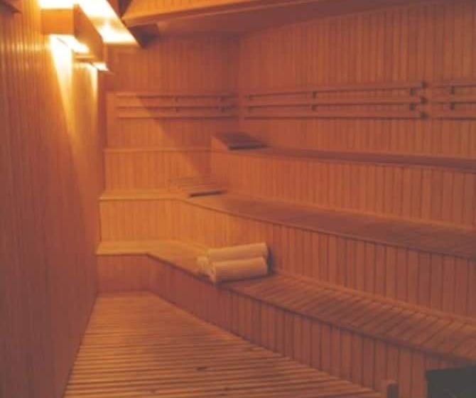 NH Gran Hotel Provincial