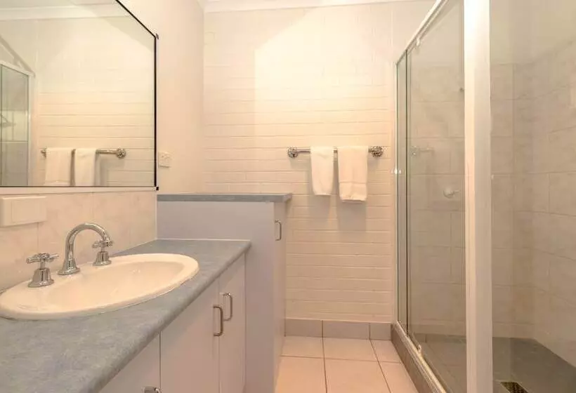 Seasonal South Motel & Function Centre