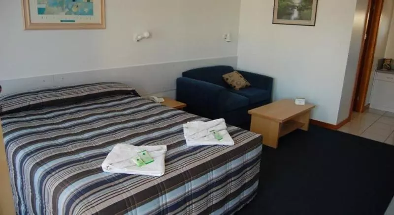 Seasonal South Motel & Function Centre