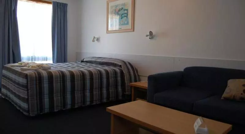 Seasonal South Motel & Function Centre