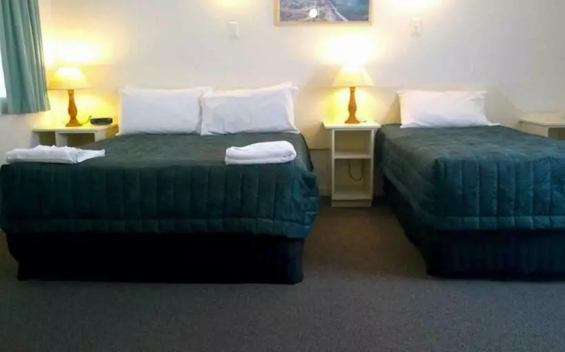 Southport Motel & Apartments