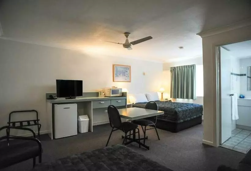 Southport Motel & Apartments