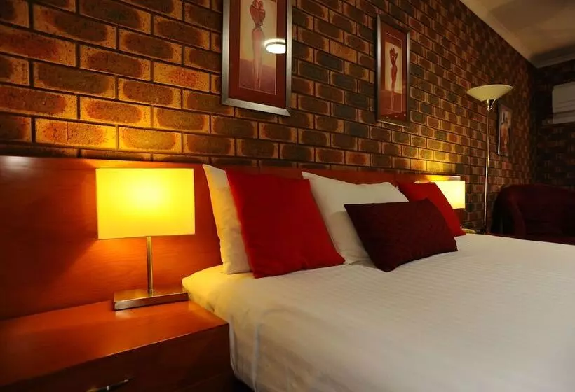 Horsham Mid City Court Motel