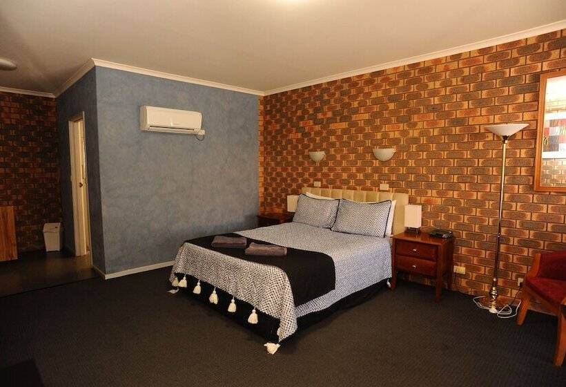 Horsham Mid City Court Motel