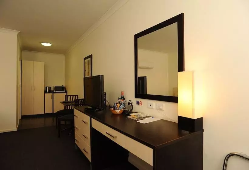 Horsham Mid City Court Motel