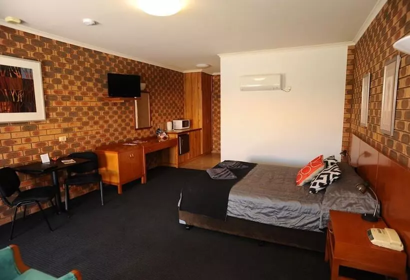 Horsham Mid City Court Motel