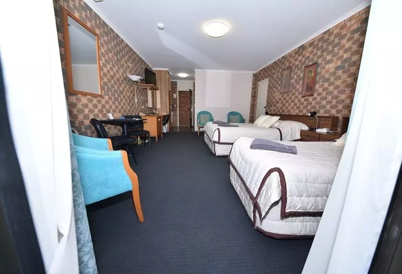 Horsham Mid City Court Motel