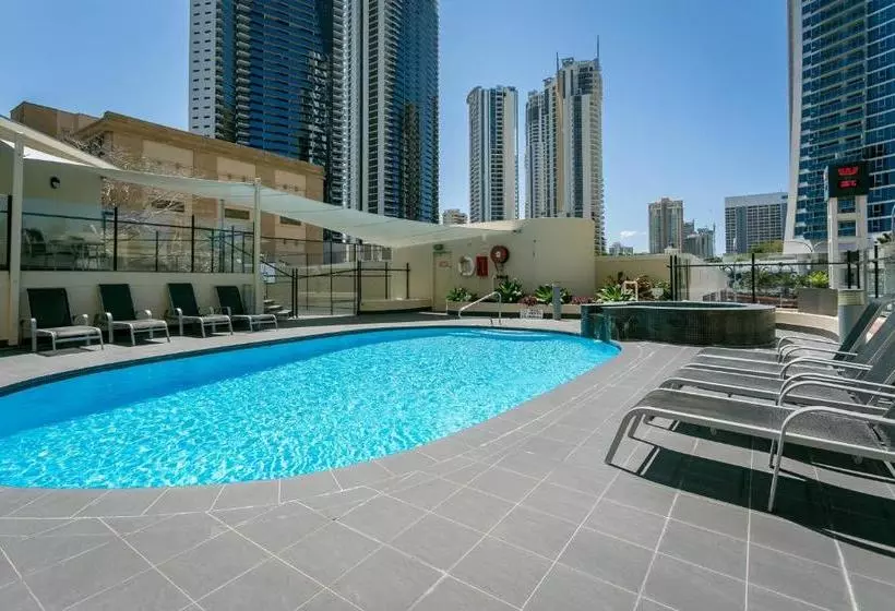 Отель Breakfree Cosmopolitan