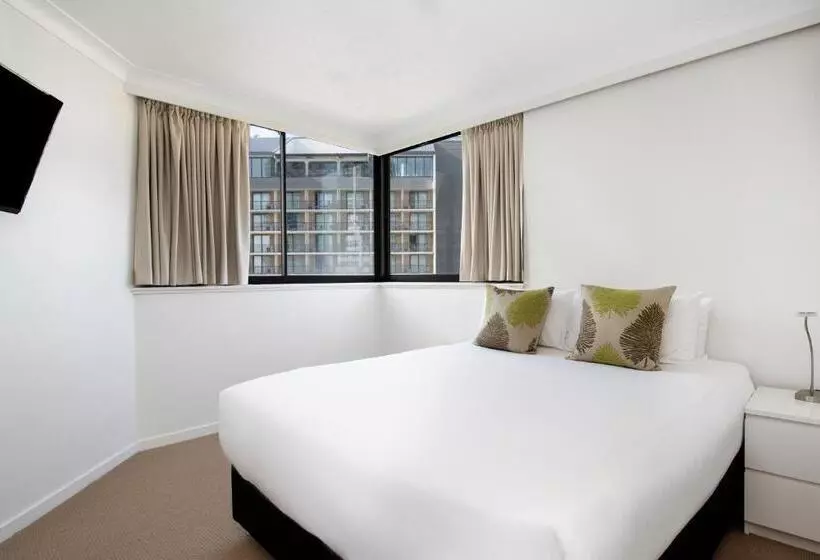 Отель Breakfree Cosmopolitan