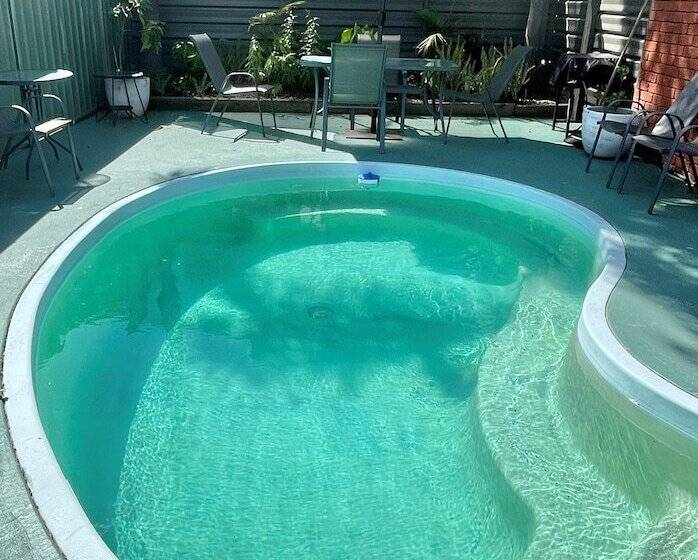 ホテル Country Roads Motor Inn