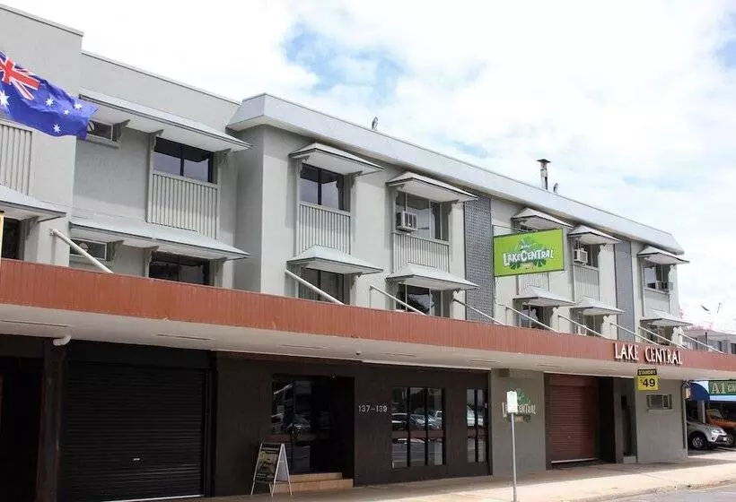 호텔 Lake Central Cairns