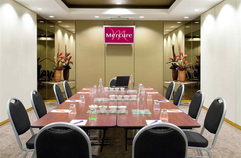 酒店 Mercure Melbourne Treasury Gardens