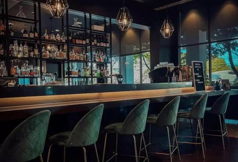 Novotel Melbourne Glen Waverley